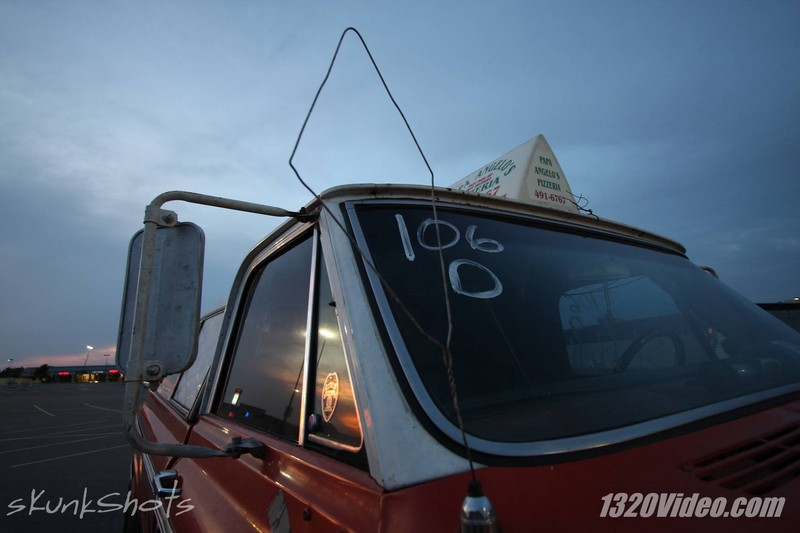 Illustration for article titled Oklahoma: Home Of The Sleepiest Sleeper Truck Ever
